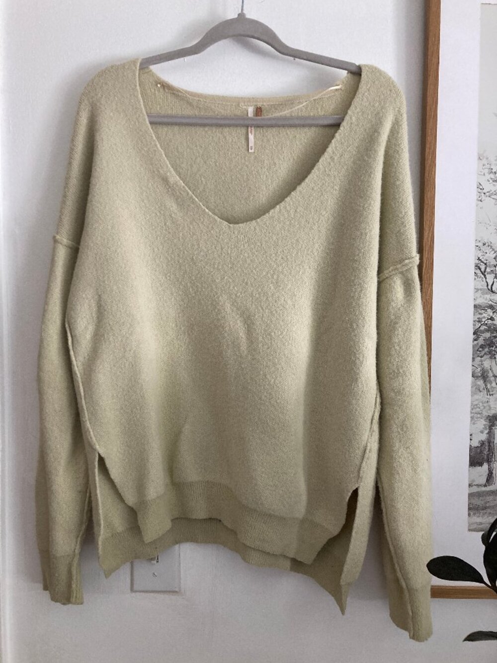 Free People Oversized V Neck Cream Sweater Tunic Size XS